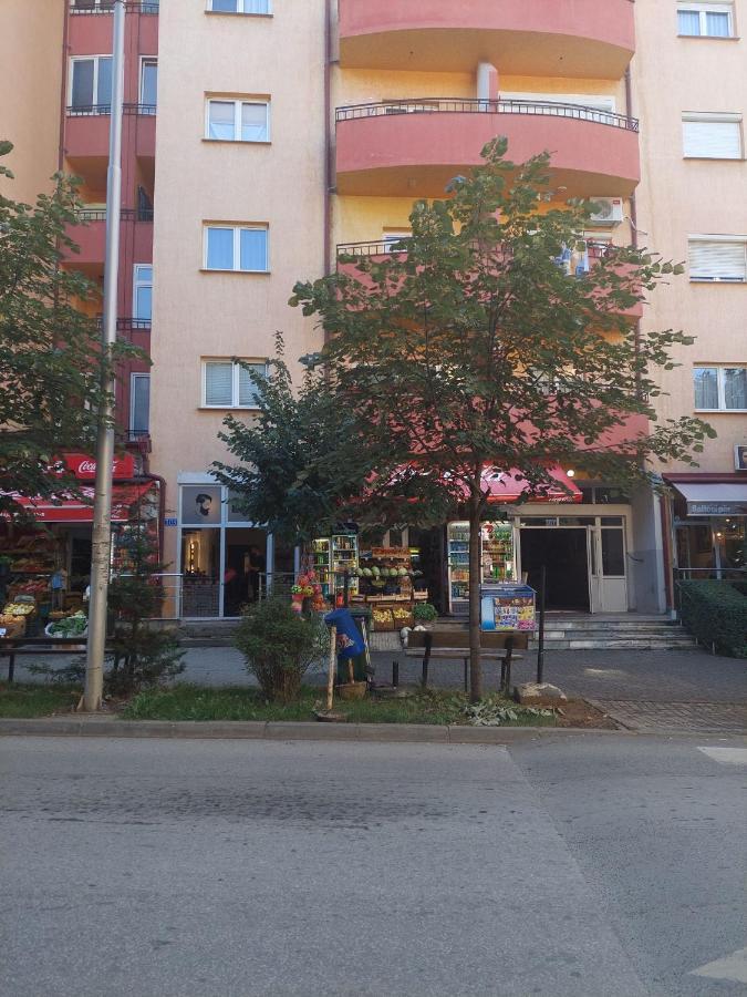 My Home In Prishtina - Spacious & Cozy 2Br Apartment With Balcony Pristina Exterior foto